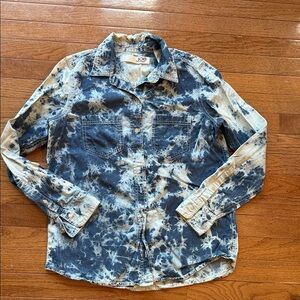 Joe Fresh 💙 🤍 Tie-Dye button down denim Shirt size small